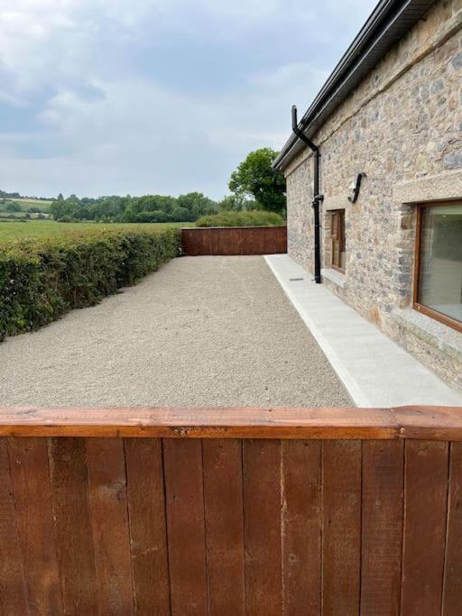 Villa Tom Rocky'S Farmyard Templemore Exterior foto