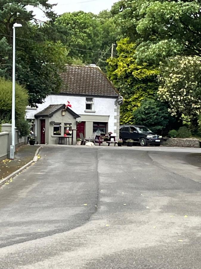 Villa Tom Rocky'S Farmyard Templemore Exterior foto